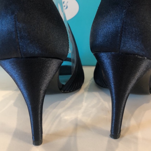 Bouquets Aleena satin midnight - Picture 5 of 9